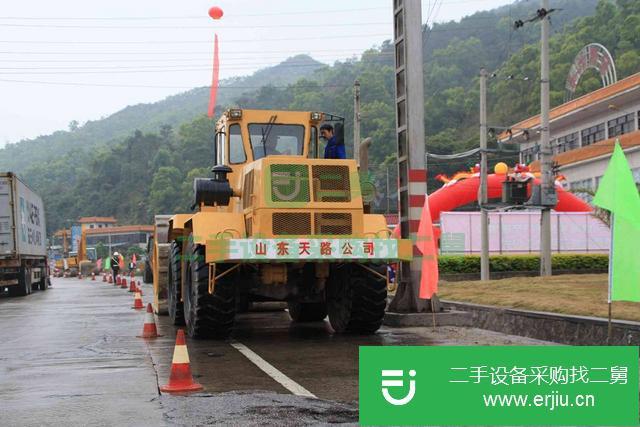 四川出售二手三邊式沖擊壓路機