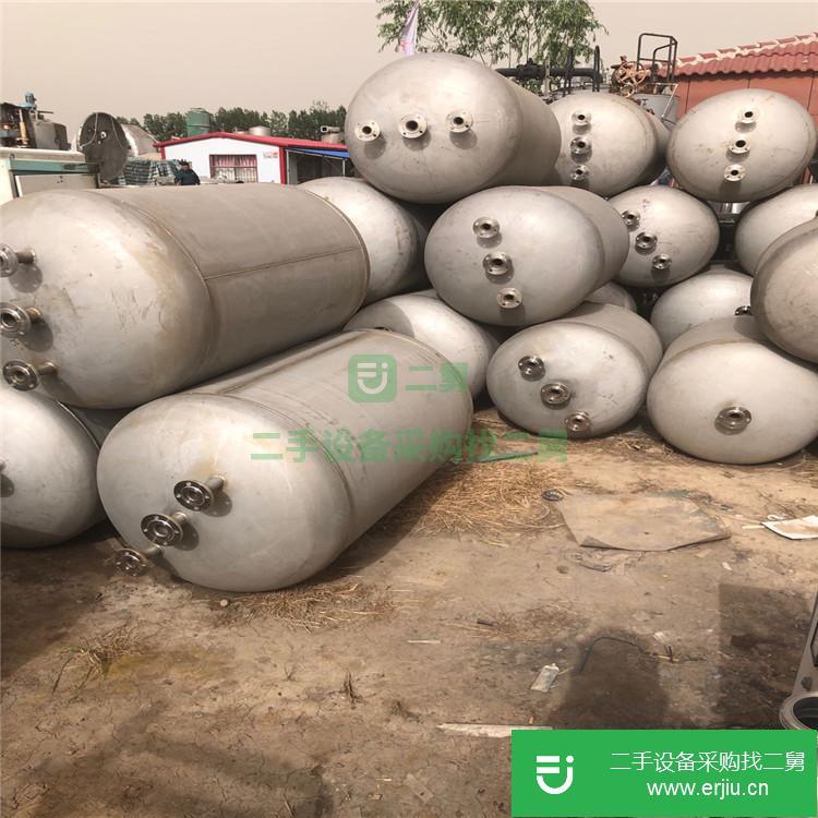 山東低價出售轉讓二手立式不銹鋼儲罐