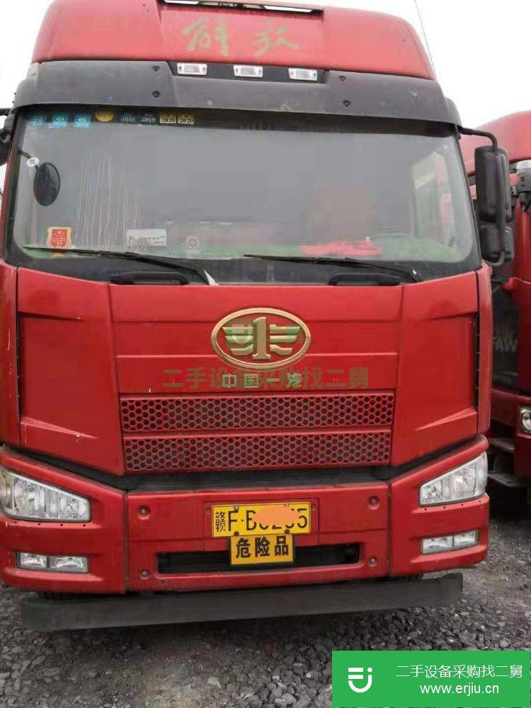 江西低價出售2017年9月國五排放的解放運輸加油車