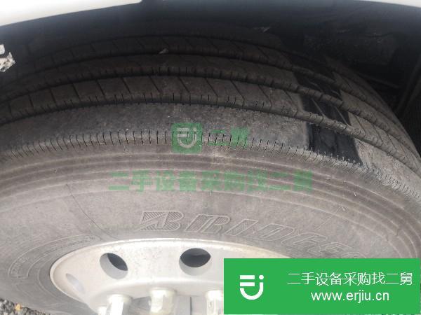 河南出售二手重汽汕德牽引車