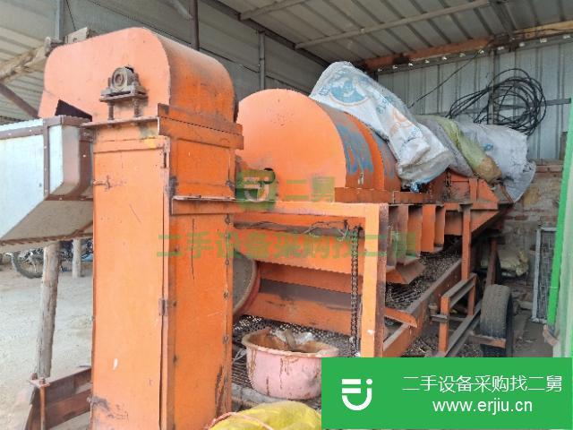 遼寧急售轉讓一臺八成新的花生摘角機