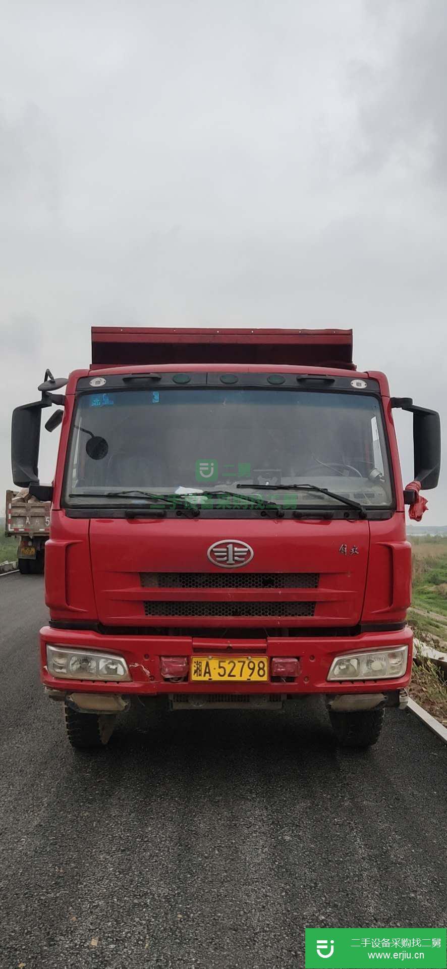 湖南出售二手青島解放240馬力自卸車