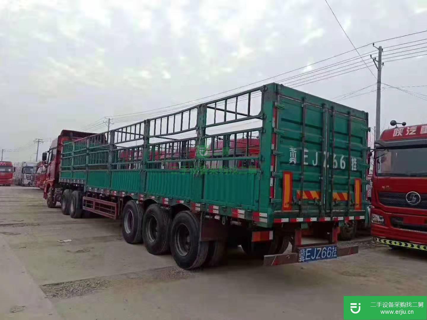 山東出售二手解放雙驅牽引車