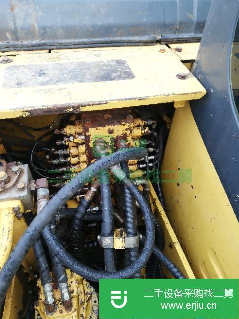 廣東出售二手小松130-7挖掘機