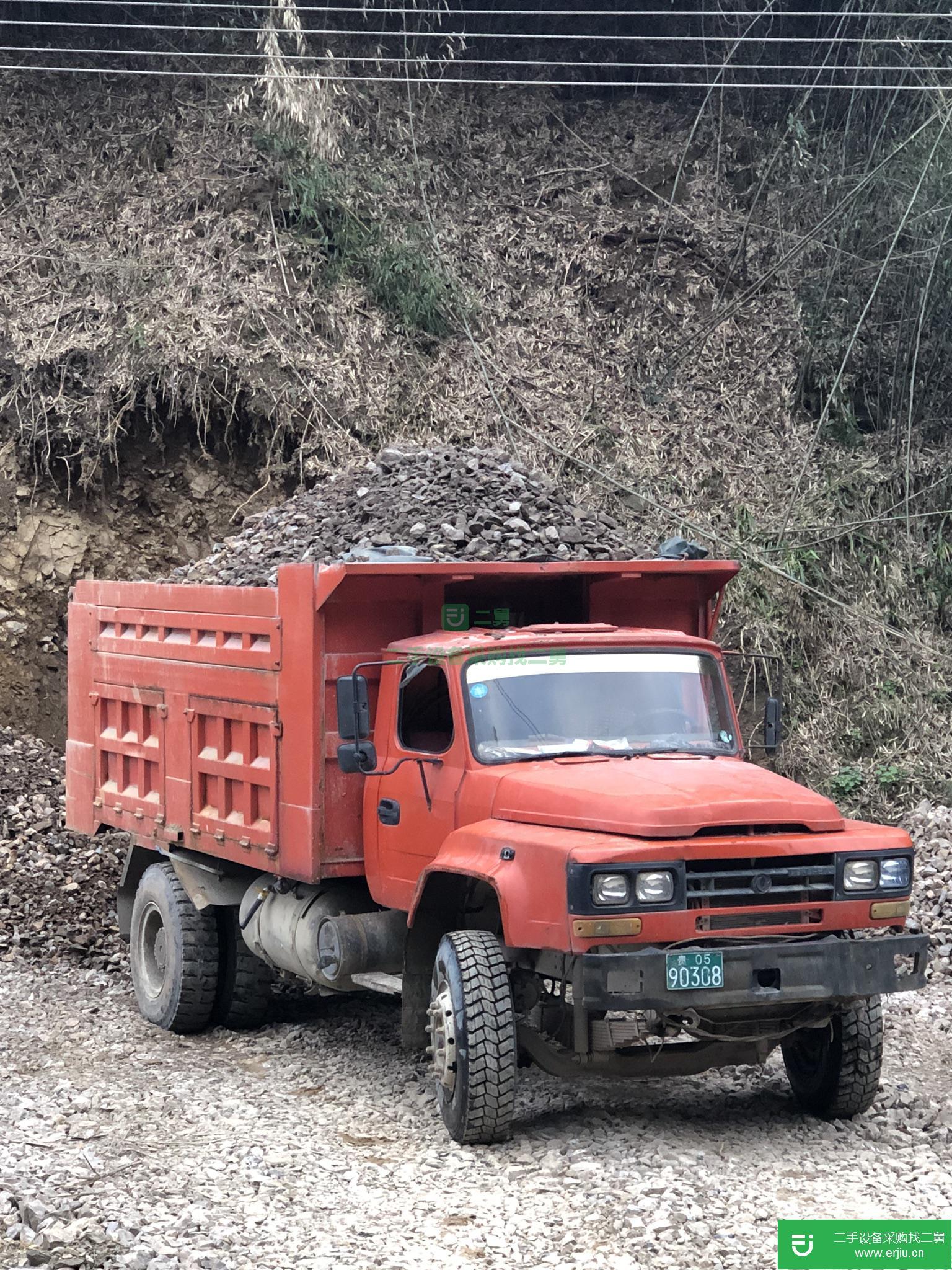 貴州低價出售東風柳汽龍卡開山王自卸車，210 馬力