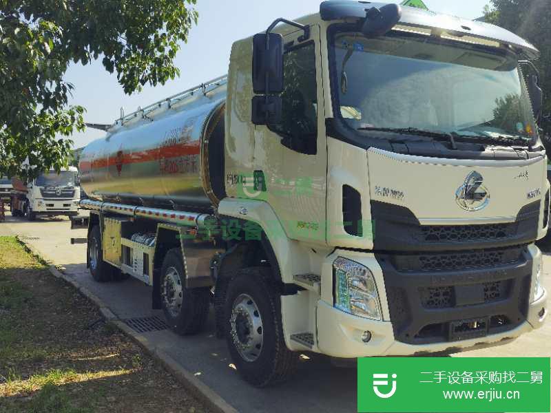 湖北出售二手東風240馬力油罐車