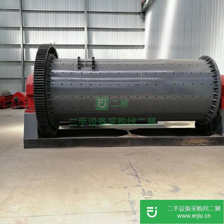 山東低價出售一臺二手的球磨機