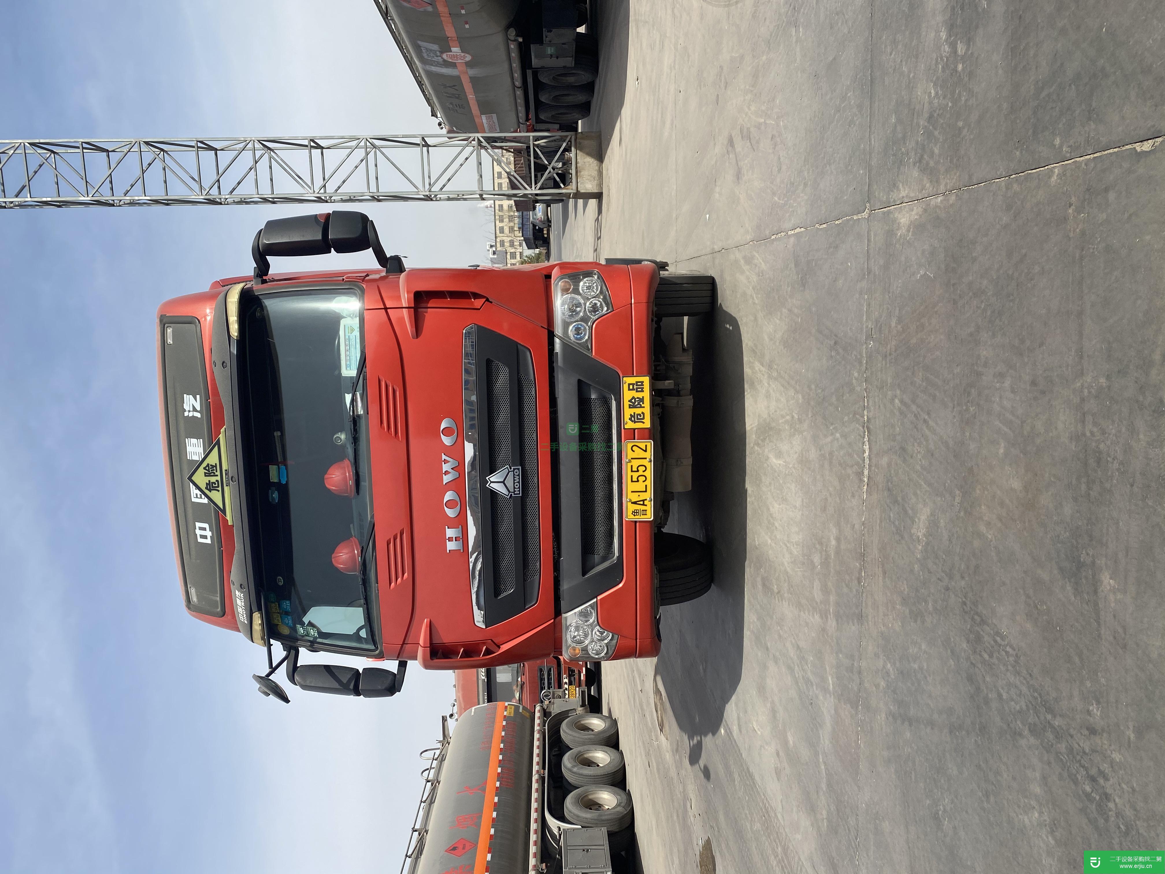 寧夏出售二手重汽豪沃油罐車440馬力
