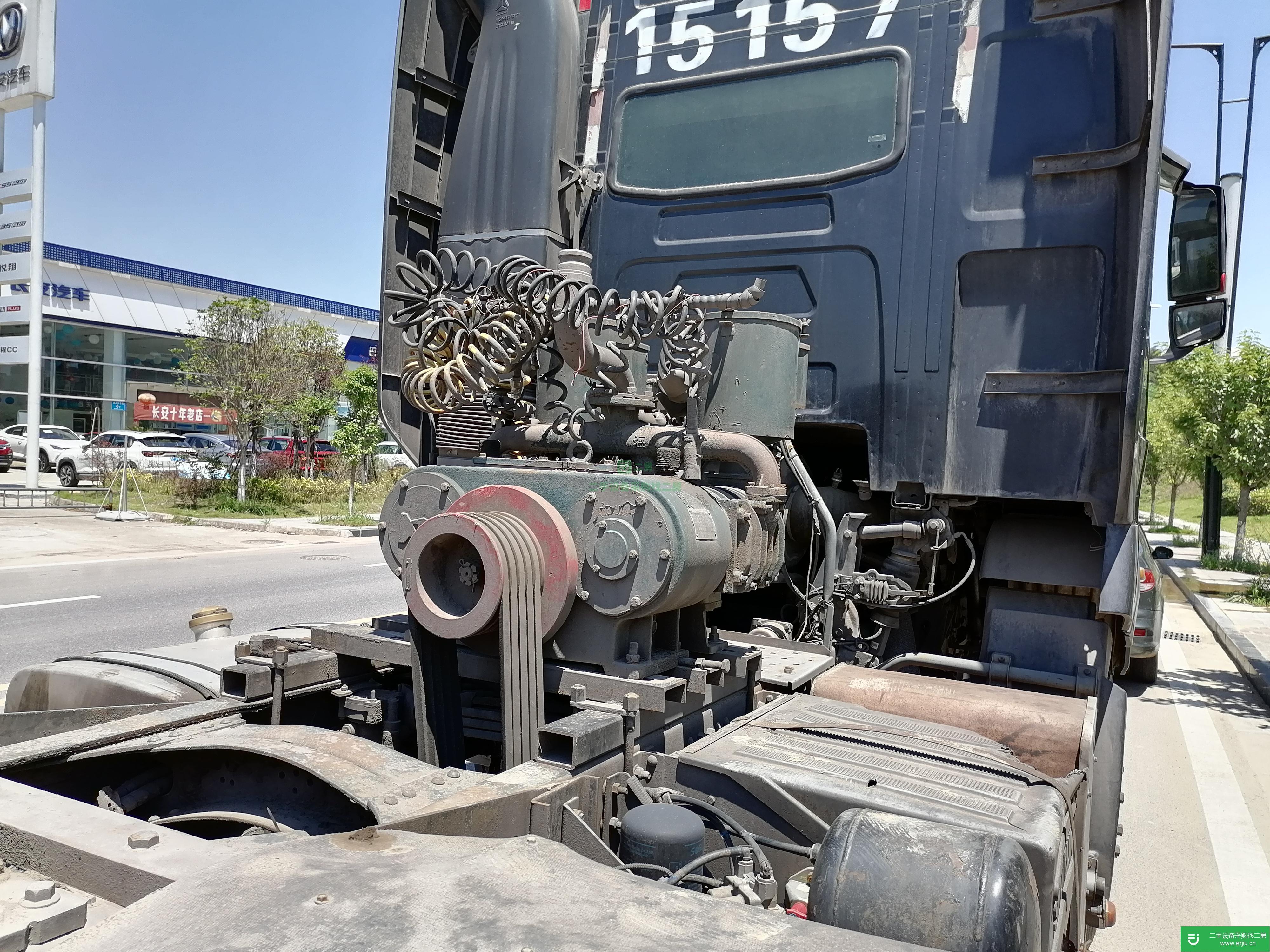 四川出售二手重汽豪沃牽引車