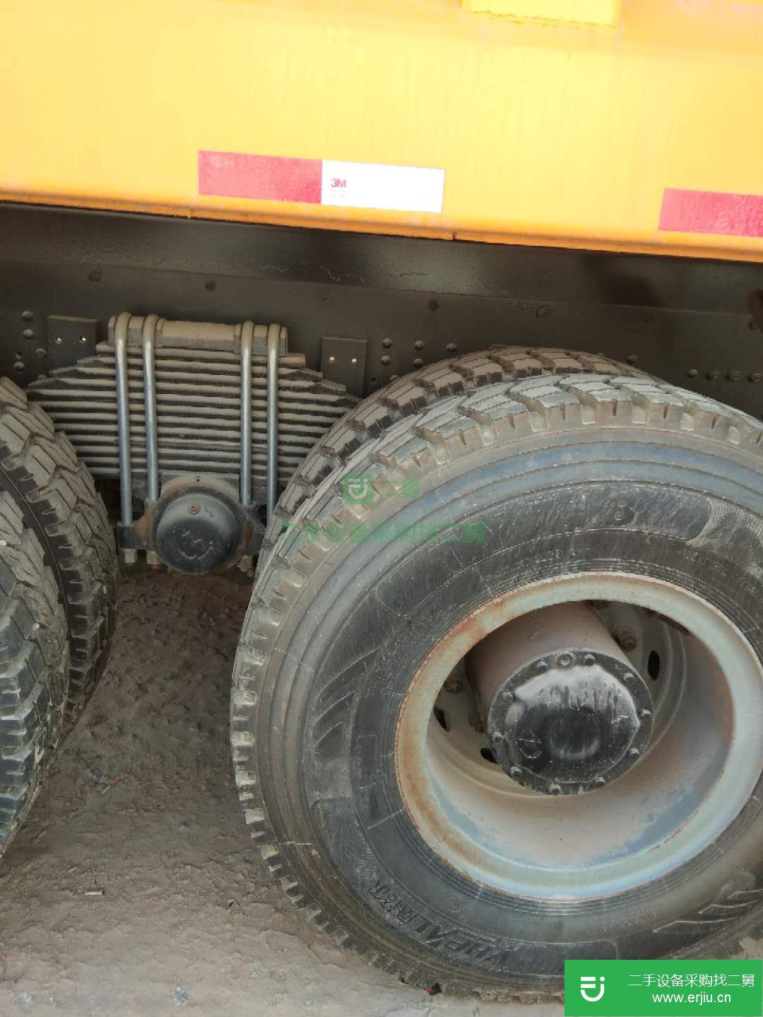 甘肅低價出售陜汽德龍后八輪自卸車
