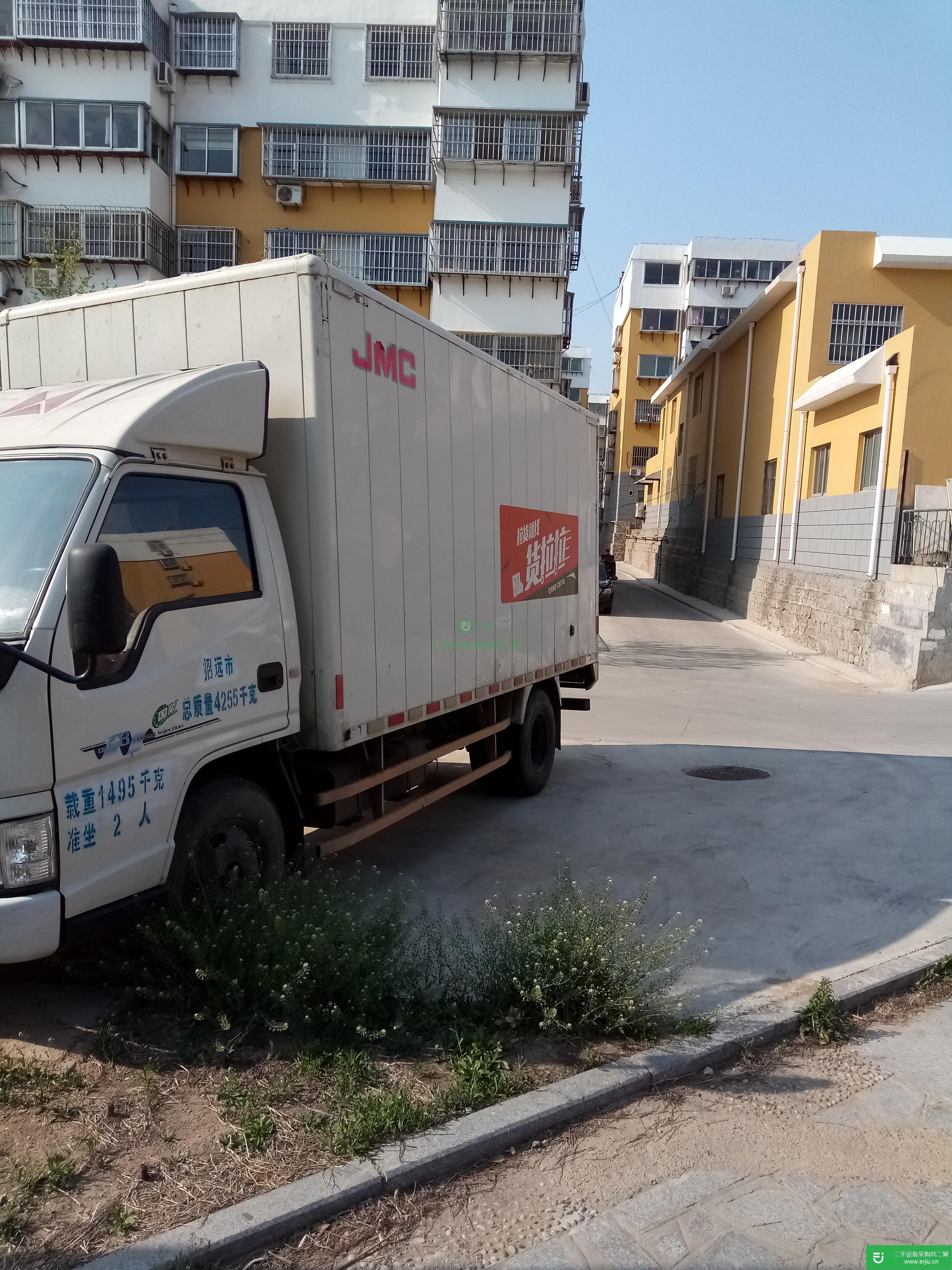 山東低價出售一臺江鈴汽車廂式載貨車