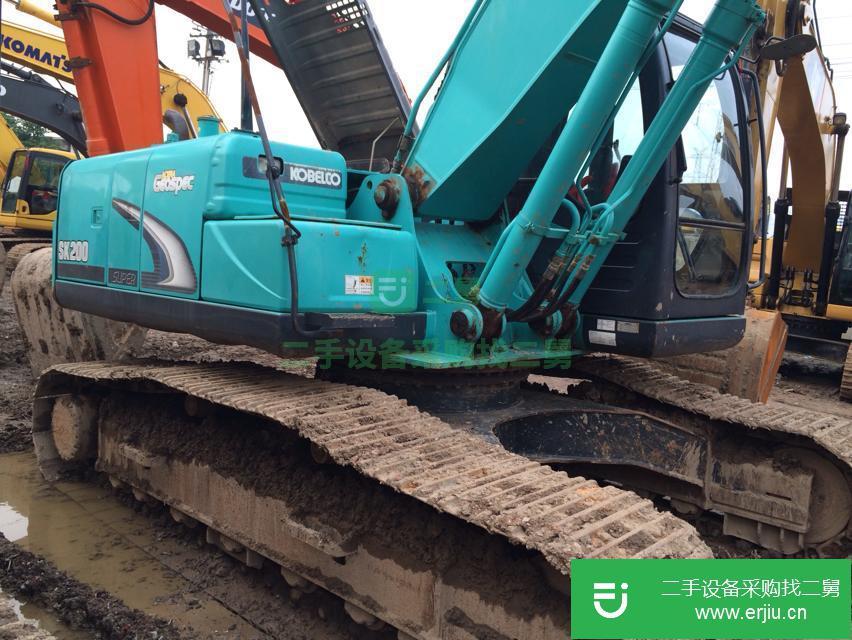 上海低價出售一臺神鋼200二手挖掘機