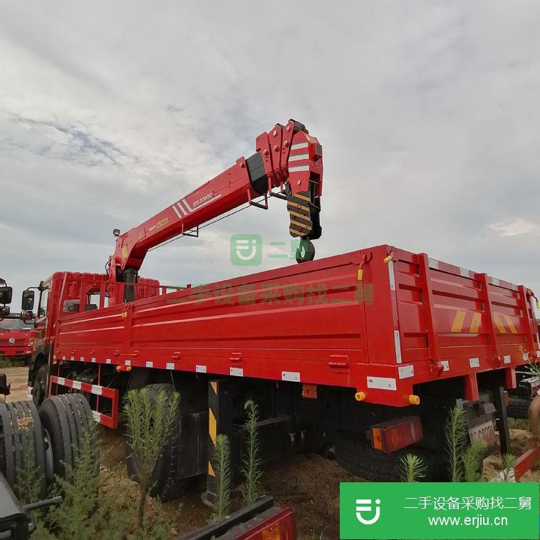 湖北出售轉(zhuǎn)讓東風(fēng)華神單橋8噸三一8噸吊車