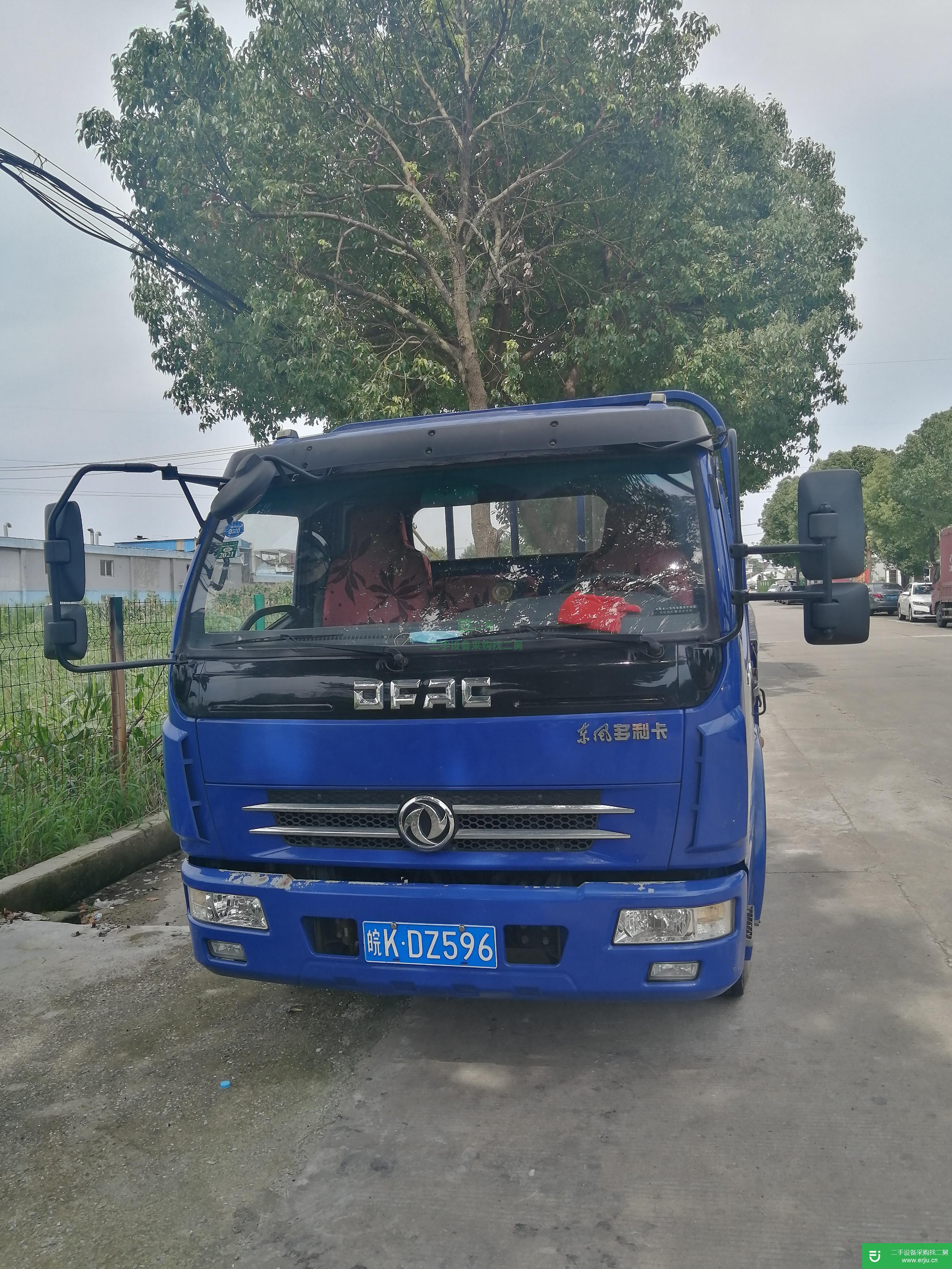 上海出售二手東風(fēng)多利卡貨車(chē)
