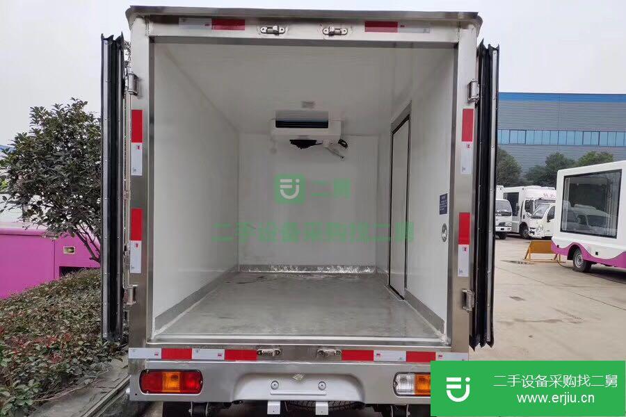 湖北低價出售一臺東風(fēng)冷藏車