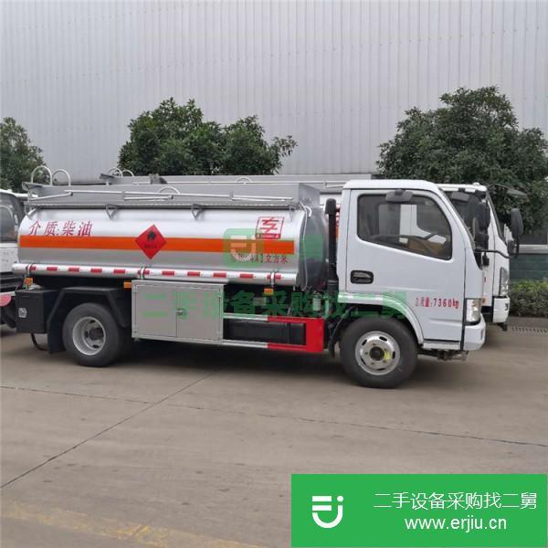 湖北低價出售一臺東風多利卡二手油罐車