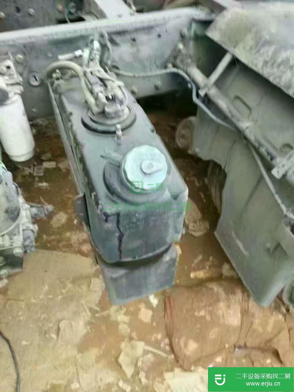 江西出售二手解放J6牽引車