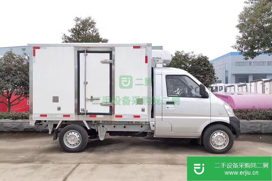 湖北低價出售一臺東風(fēng)冷藏車