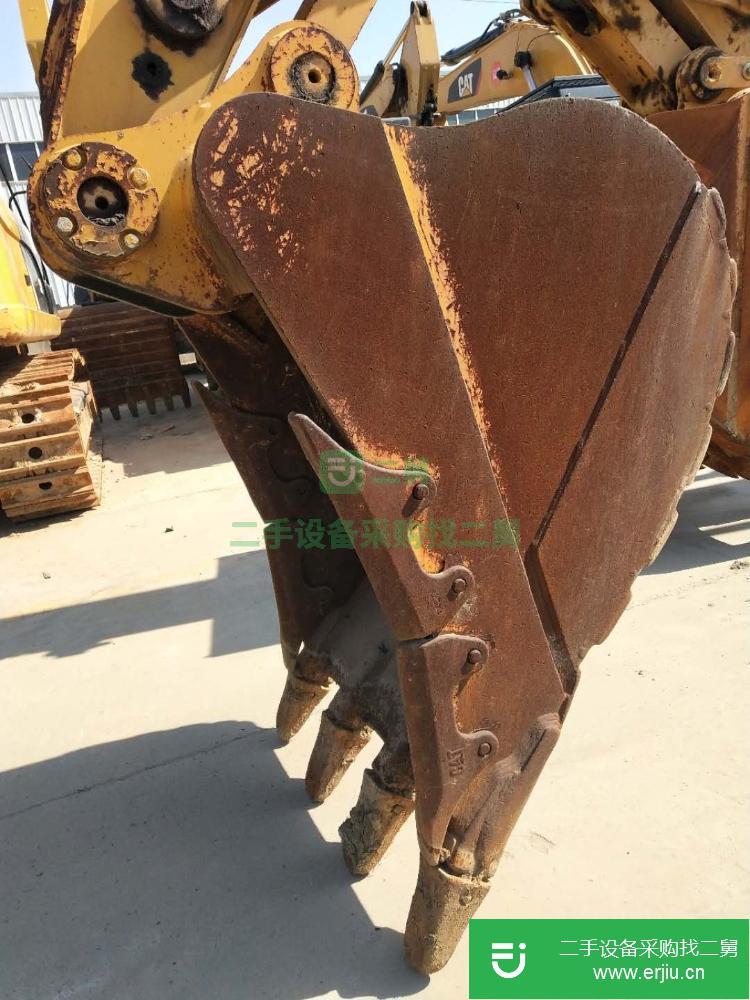 江蘇出售二手320D2挖掘機