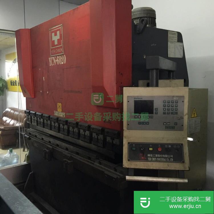 廣東低價出售一臺二手數控折彎機