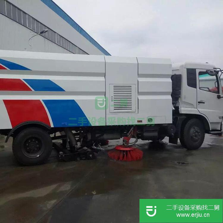 山東出售二手大型掃路車
