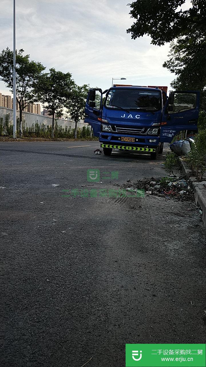 上海低價出售一臺二手江淮駿鈴載貨車 165 馬力