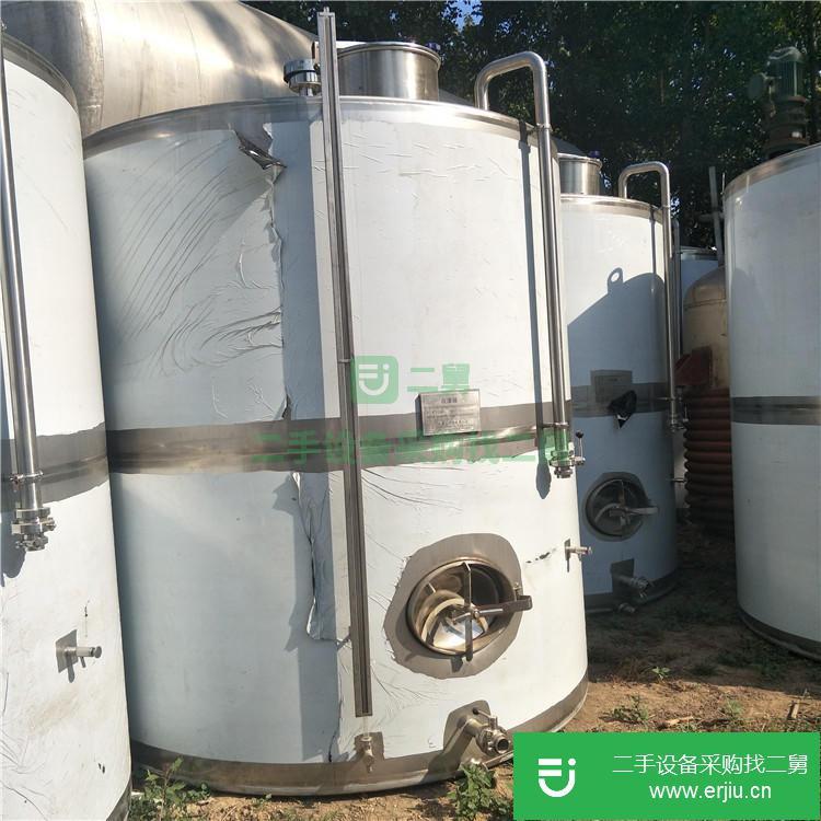 山東低價出售二手不銹鋼立式食品級裝酒的儲罐