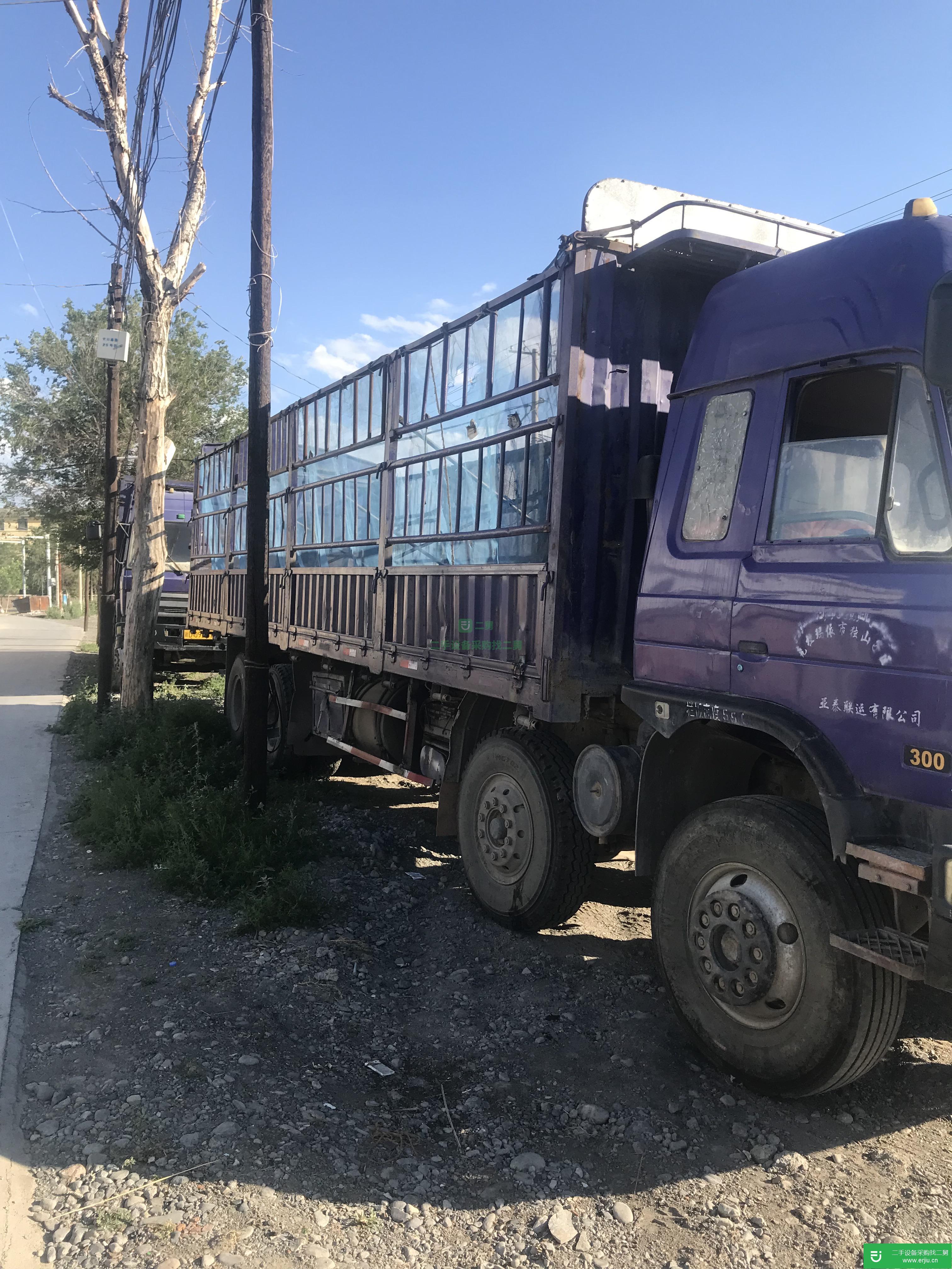 新疆出售二手東風(fēng)260馬力貨車