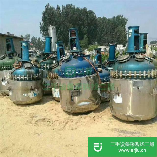 山東出售二手3噸搪瓷反應(yīng)釜