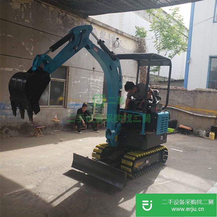 山東低價出售一臺 99新履帶迷你挖掘機
