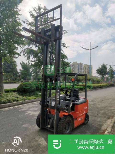上海低價(jià)出售一臺(tái)二手合力電動(dòng)叉車