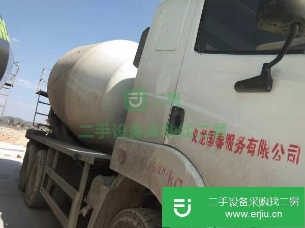 河南低價出售一臺12方重汽HOWO攪拌車