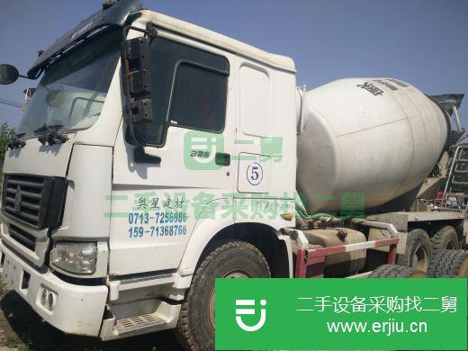 山東出售二手中國重汽混凝土攪拌車
