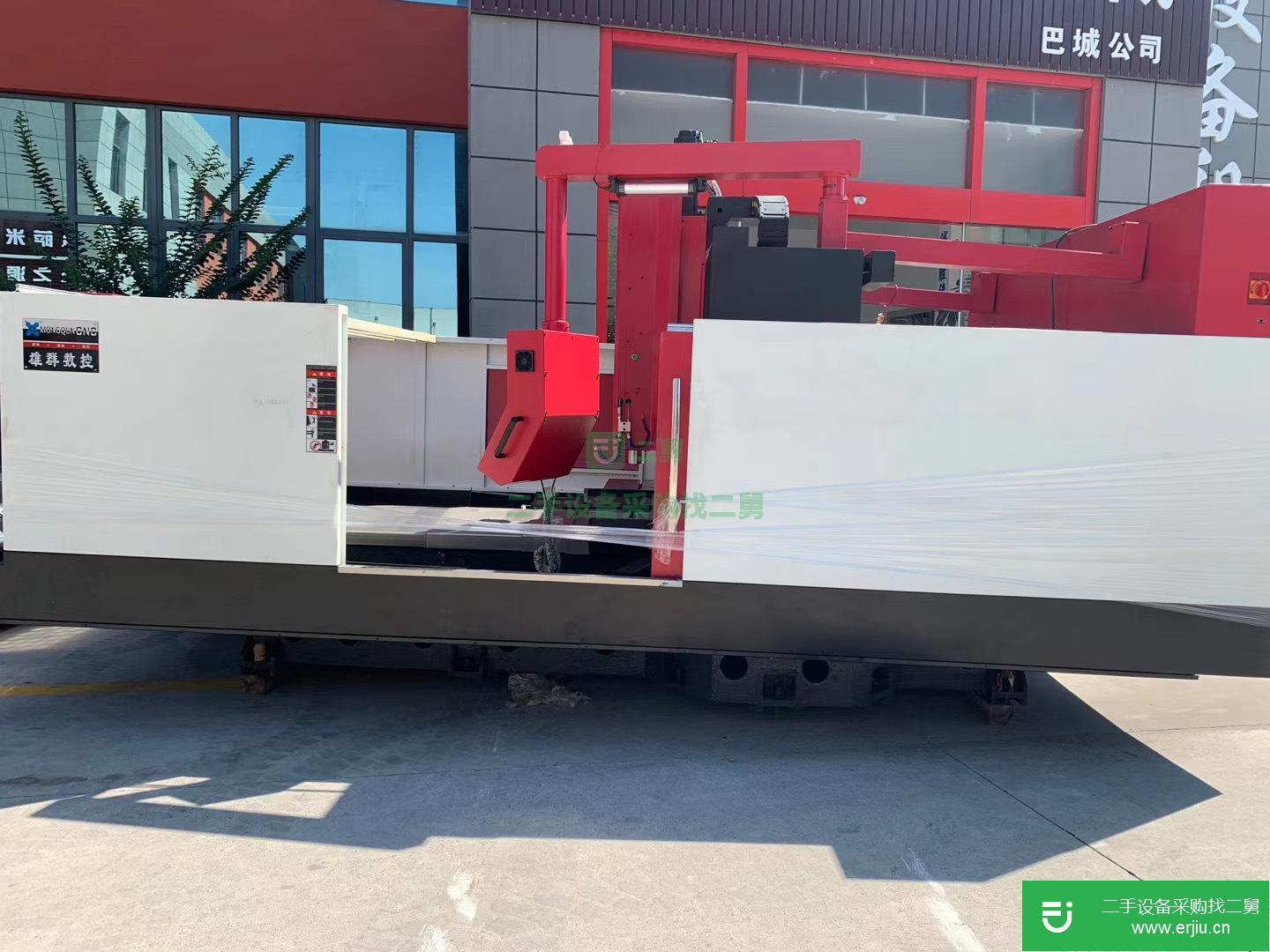 上海出售數控龍門雕銑機，BT30主軸36000轉 新代22MA系統