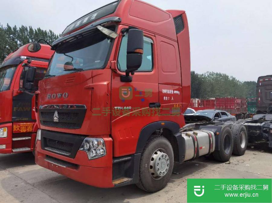 山東出售牽引車重汽豪沃HOWOT7H 440馬力