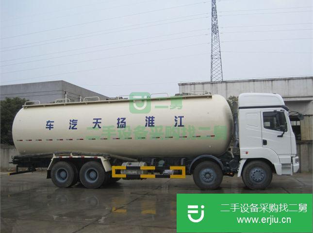江蘇出售二手中國重汽前四后八散裝水泥罐車