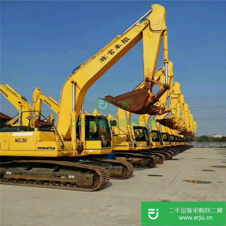 安徽低價出售一臺小松挖掘機(jī)