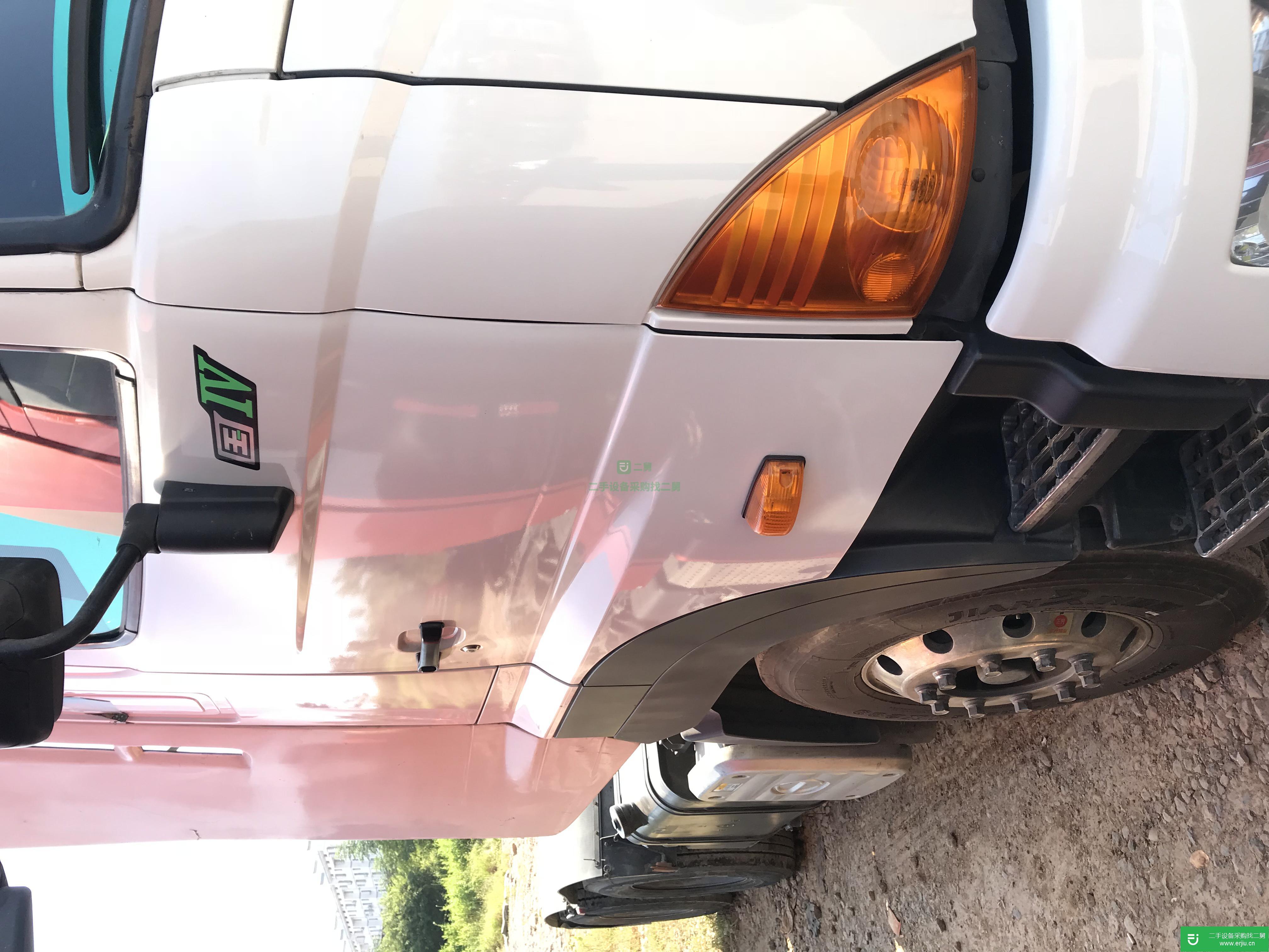 江西出售二手廣汽日野450馬力牽引車