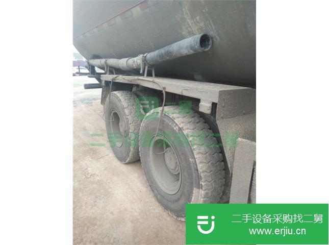 江西出售二手中國重汽375馬力雙倉油罐車