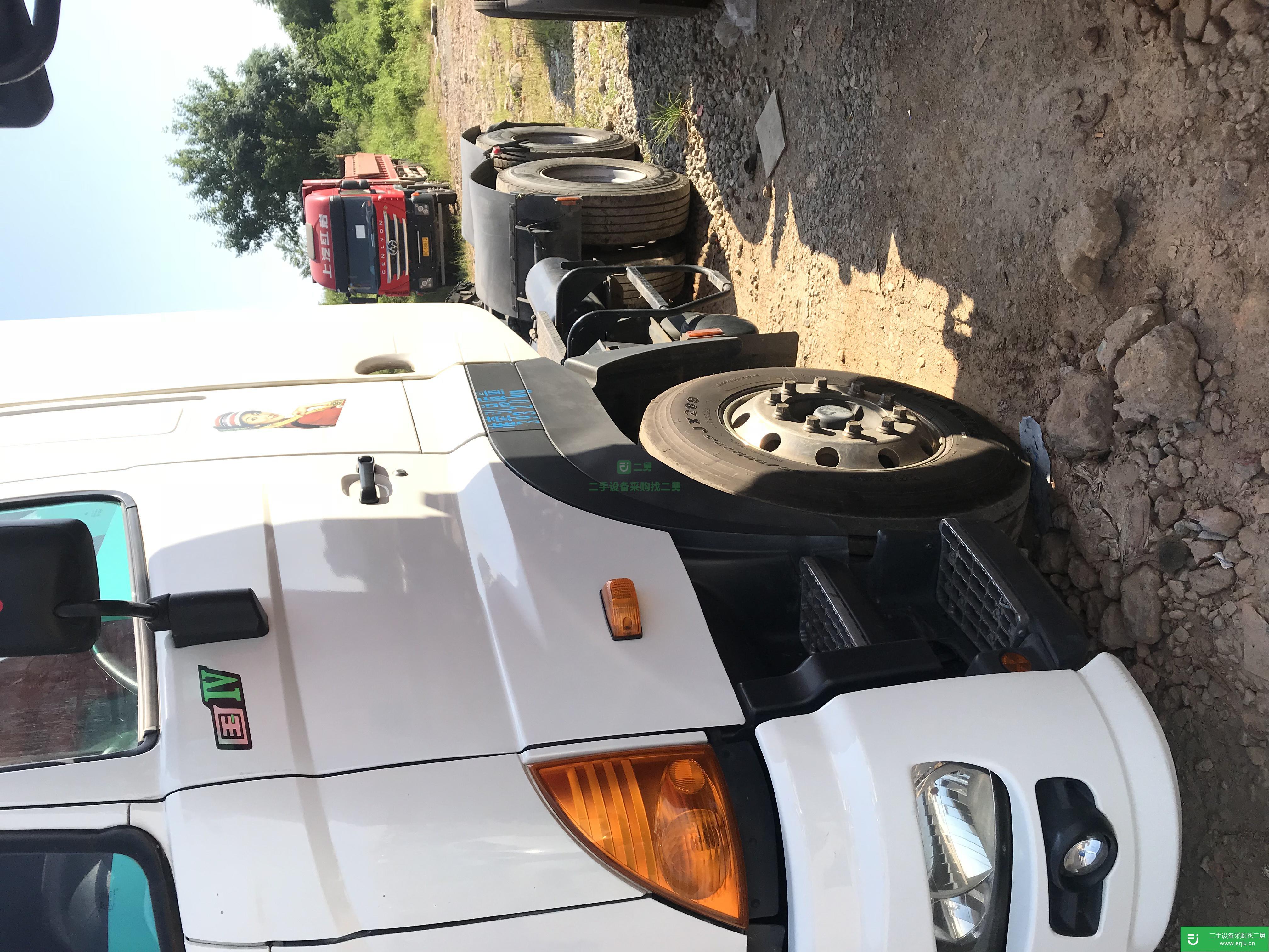 江西出售二手廣汽日野450馬力牽引車