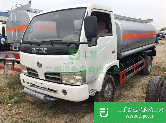 湖北低價出售二手東風油罐車