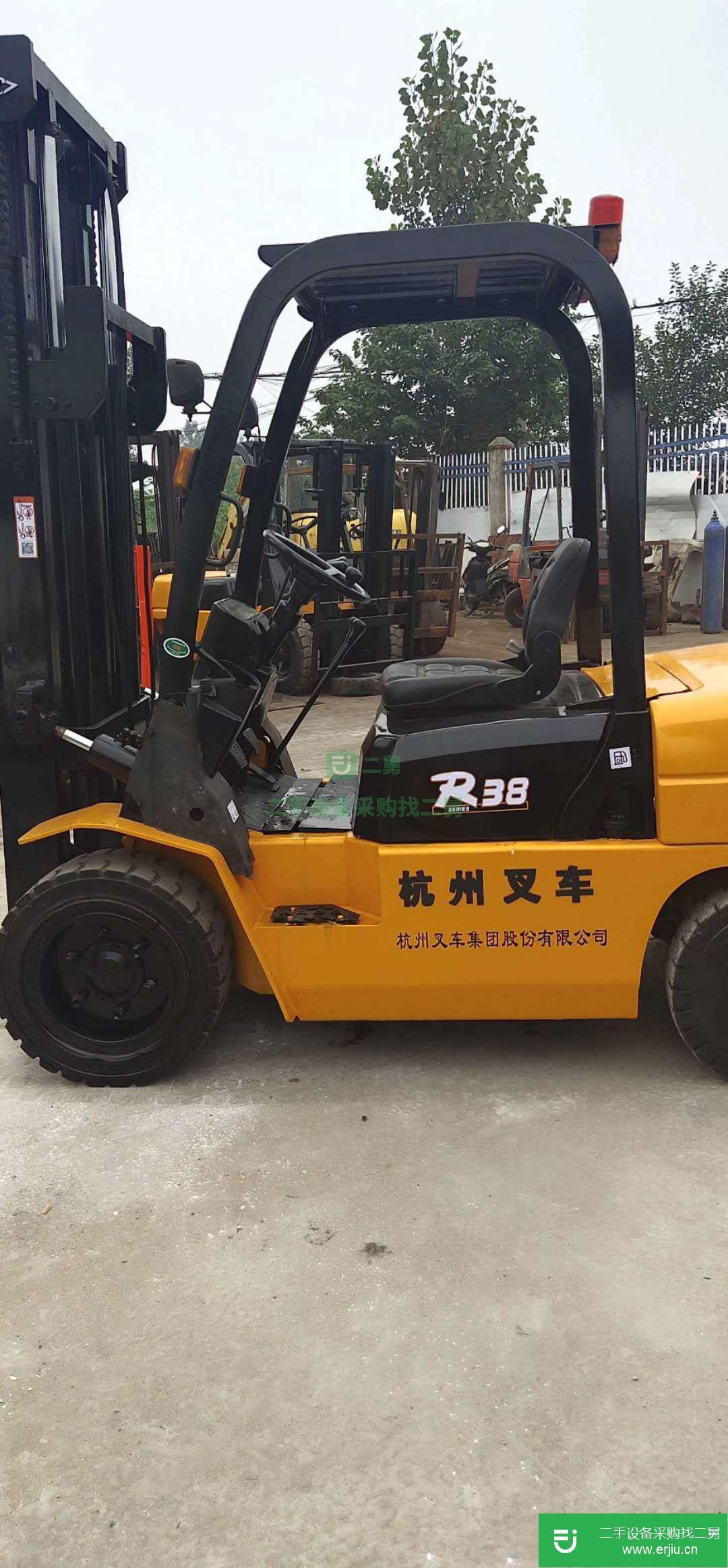 上海出售杭州叉車6噸 標準門架 高配置