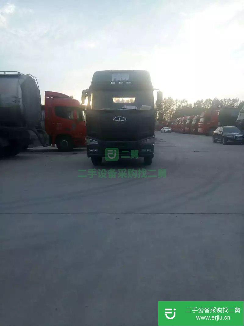 山東出售二手解放牽引車