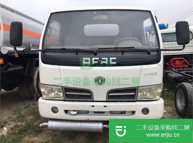 湖北低價出售二手東風油罐車