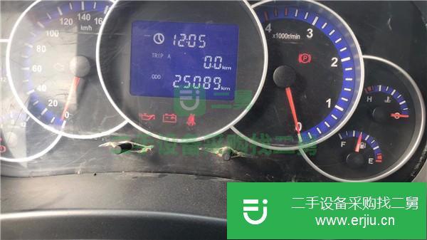 湖北低價(jià)轉(zhuǎn)讓出售二手8噸油罐車 車況好