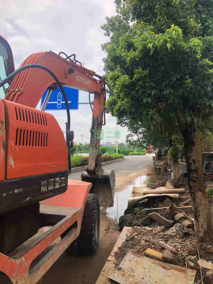 福建出售二手的七成新的新源75-8挖掘機
