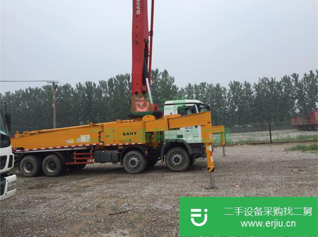 山東出售二手中聯重科混凝土車載泵