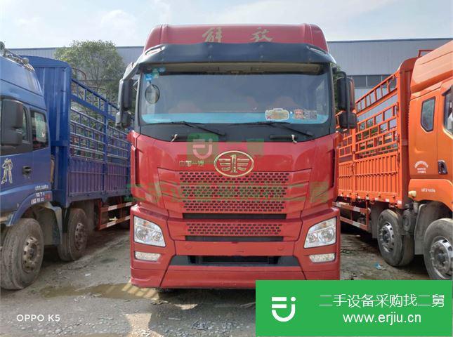 江西出售400馬力9.6米前四后八倉柵解放貨車