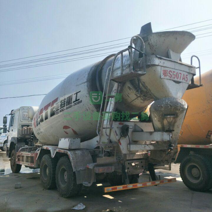 出售國五豪沃亞特灌后八輪大14方攪拌車