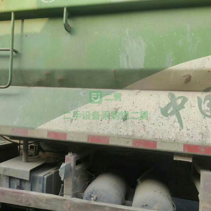 出售18年的國五豪沃輕量化環(huán)保自卸車